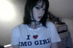 I heart emo girls Crop Tee